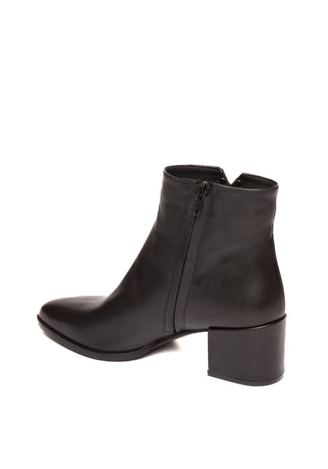 Black leather ankle boot ALBANO | 524VIT-NERO