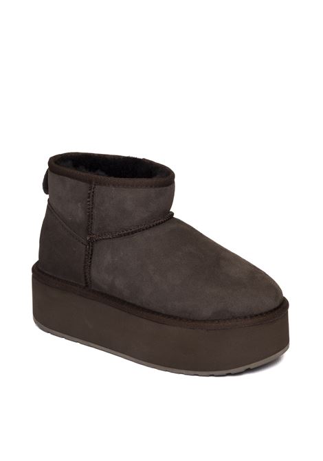 Choco sheepskin ankle boot EMU | W13082STINGERFLAT-CHOCO