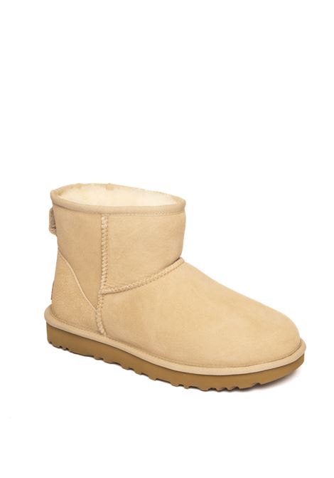 Sand mini classic logo ankle boot UGG | CLASSICMINIIMONT-SAND